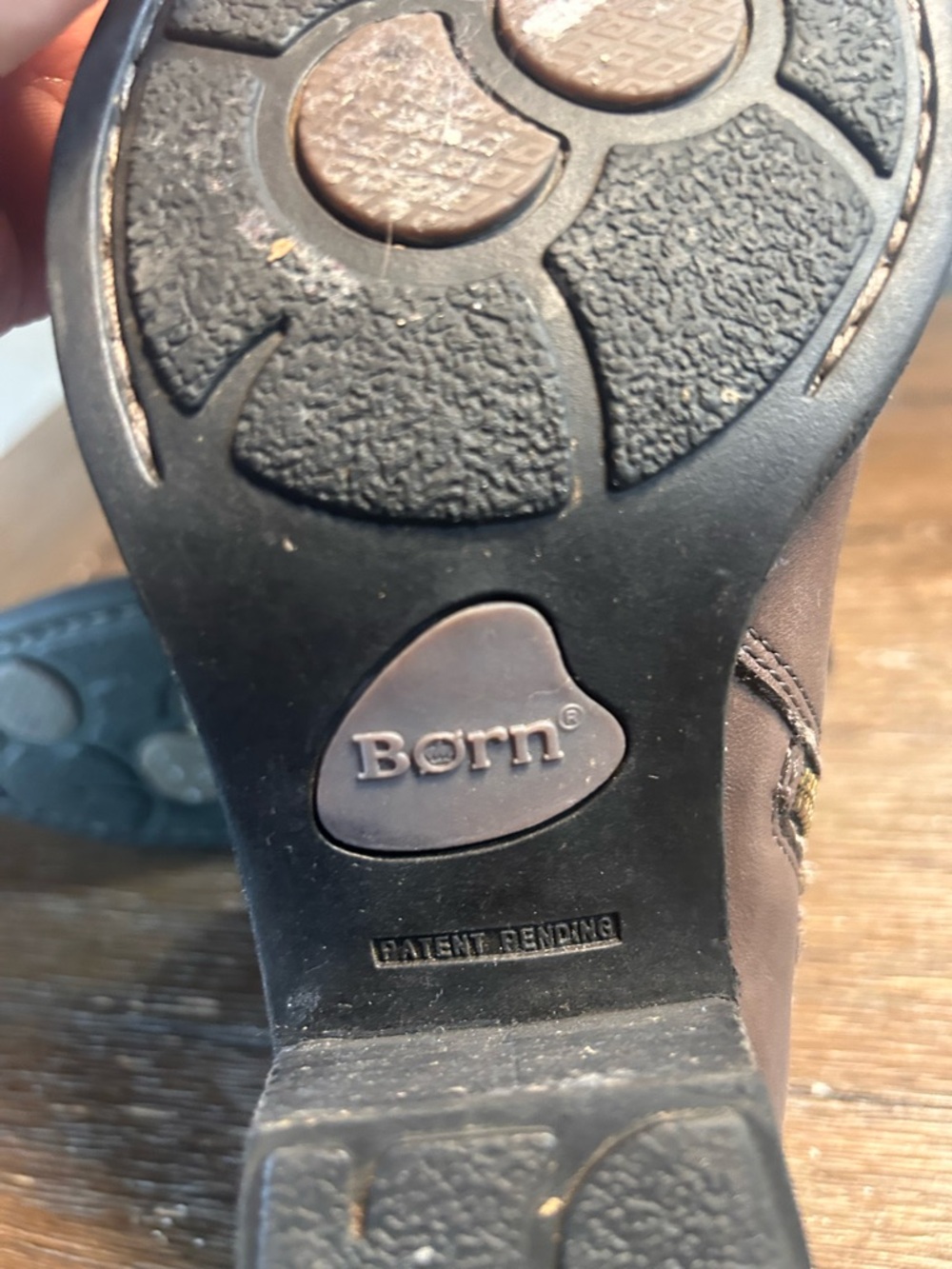 Born Binghamton leather ankle boots size 8 - Picture 9 of 11
